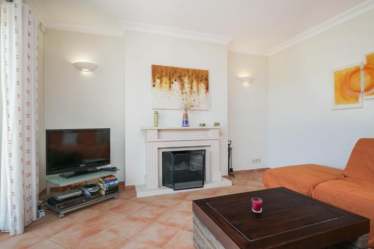 Abf36v2 Charming 2 Bdr Located Only A Few Mi Villa *